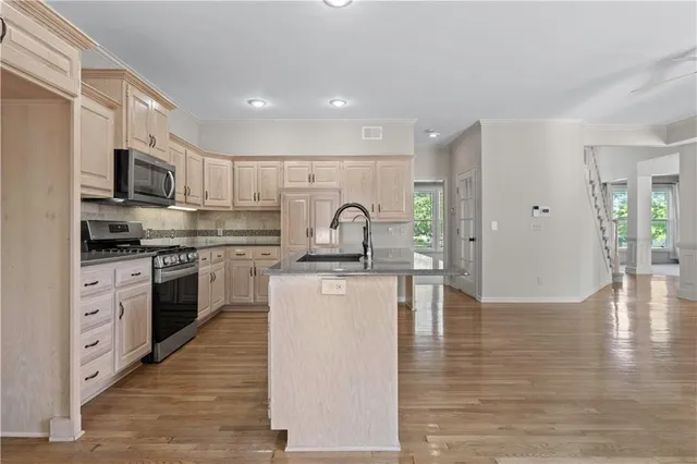 $585,000 | 7907 West 154th Street, Overland Park, KS 66223