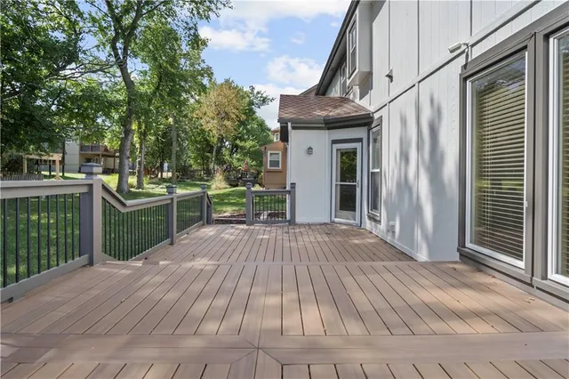 $585,000 | 7907 West 154th Street, Overland Park, KS 66223