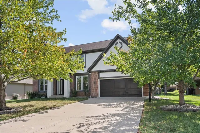 $585,000 | 7907 West 154th Street, Overland Park, KS 66223