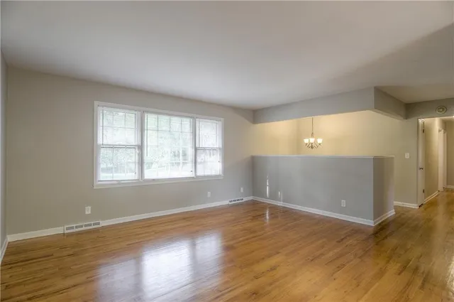 $249,900 | 9408 East 81st Terrace, Raytown, MO 64138