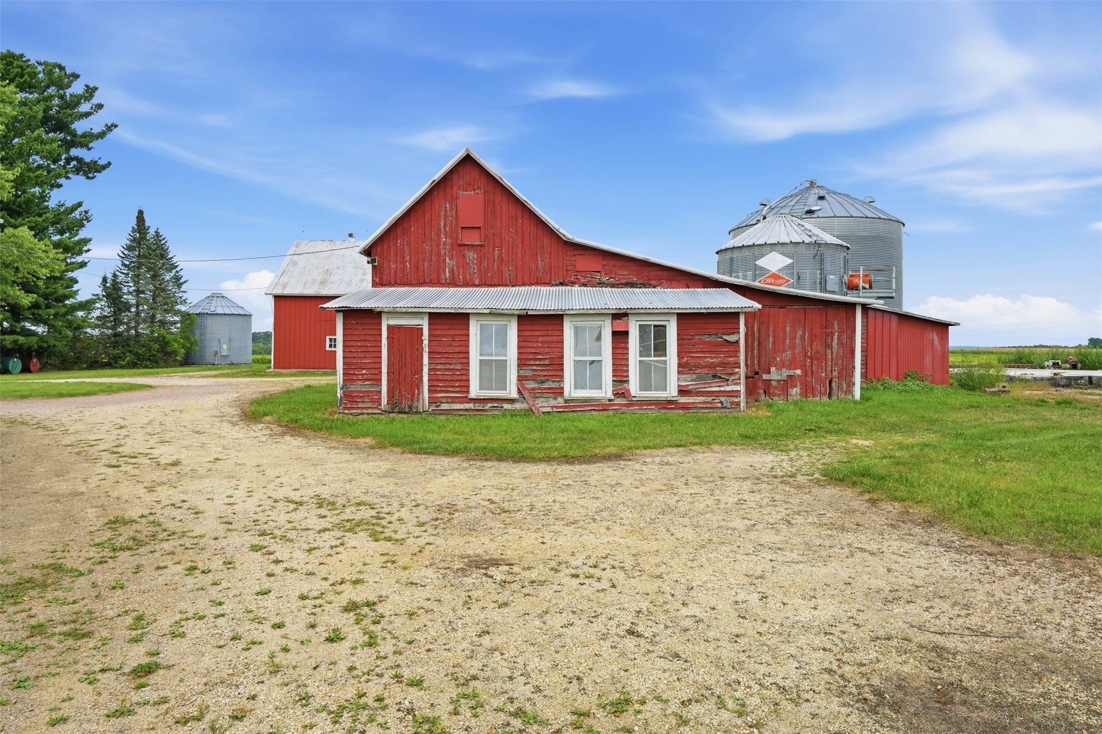 N14332 Town Hall Road Fairchild, WI 54741 - Photo 36 of 45 Gallery Image 36