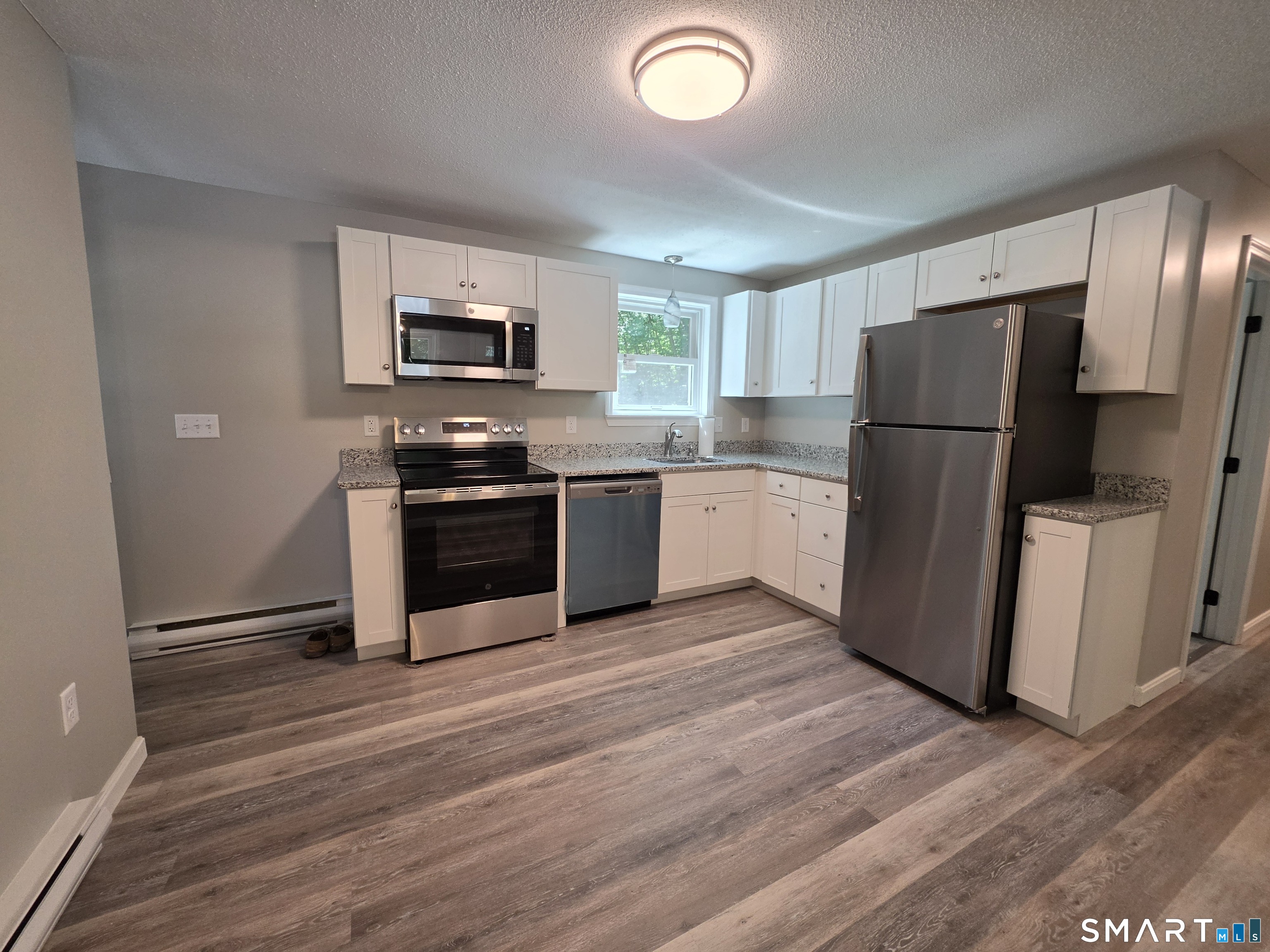 127 Azud Road Thompson, CT 06277 - Photo 8 of 15 Gallery Image 8