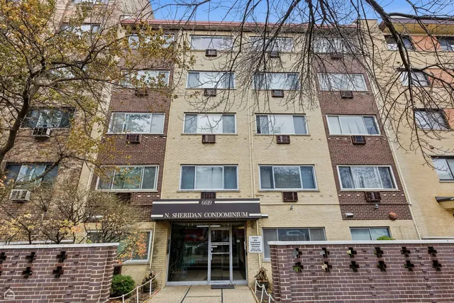 $245,000 | 6619 North Sheridan Road, Unit 401, Chicago, IL 60626