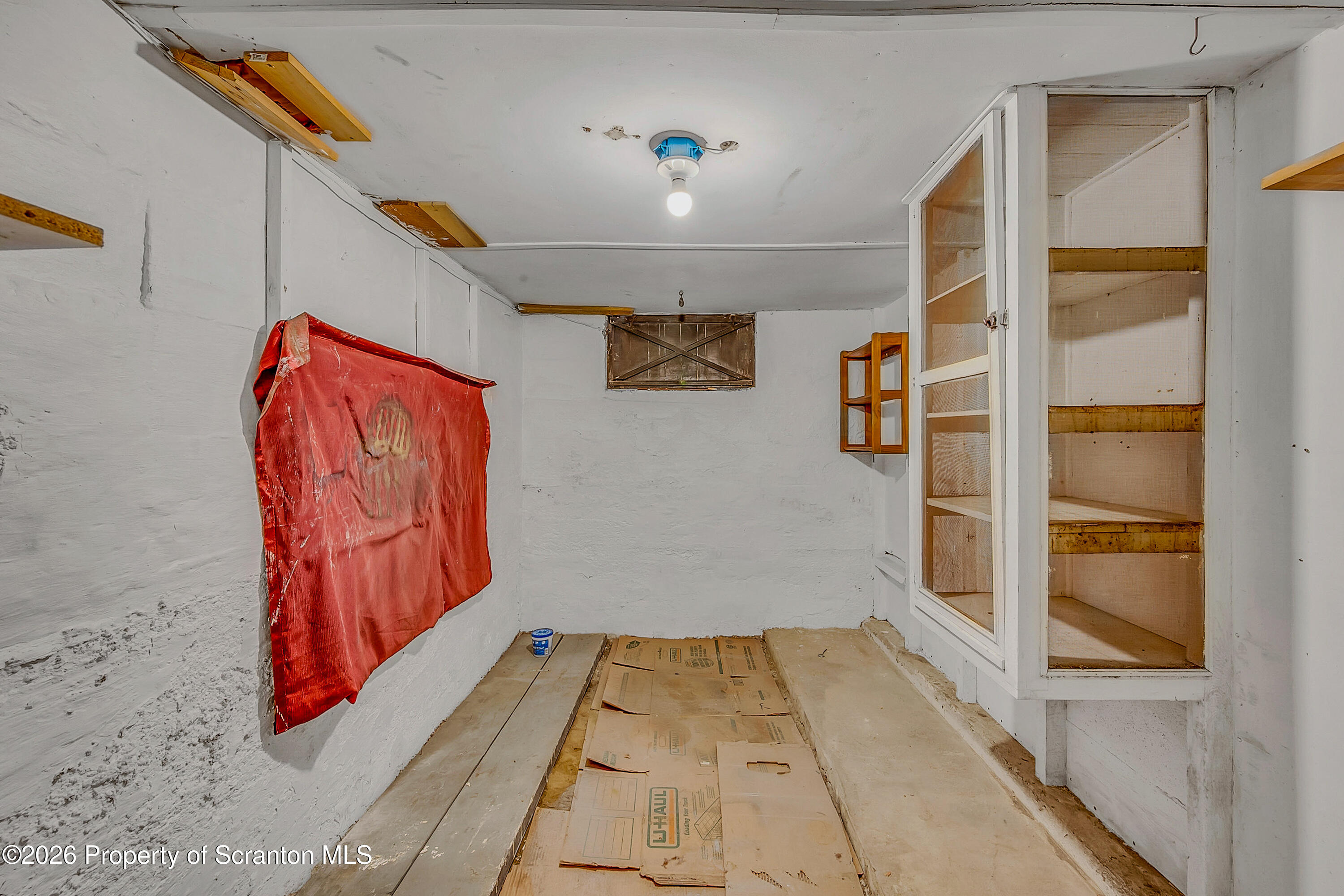 123 William Street Scranton, PA 18510 - Photo 21 of 22 a view of entryway