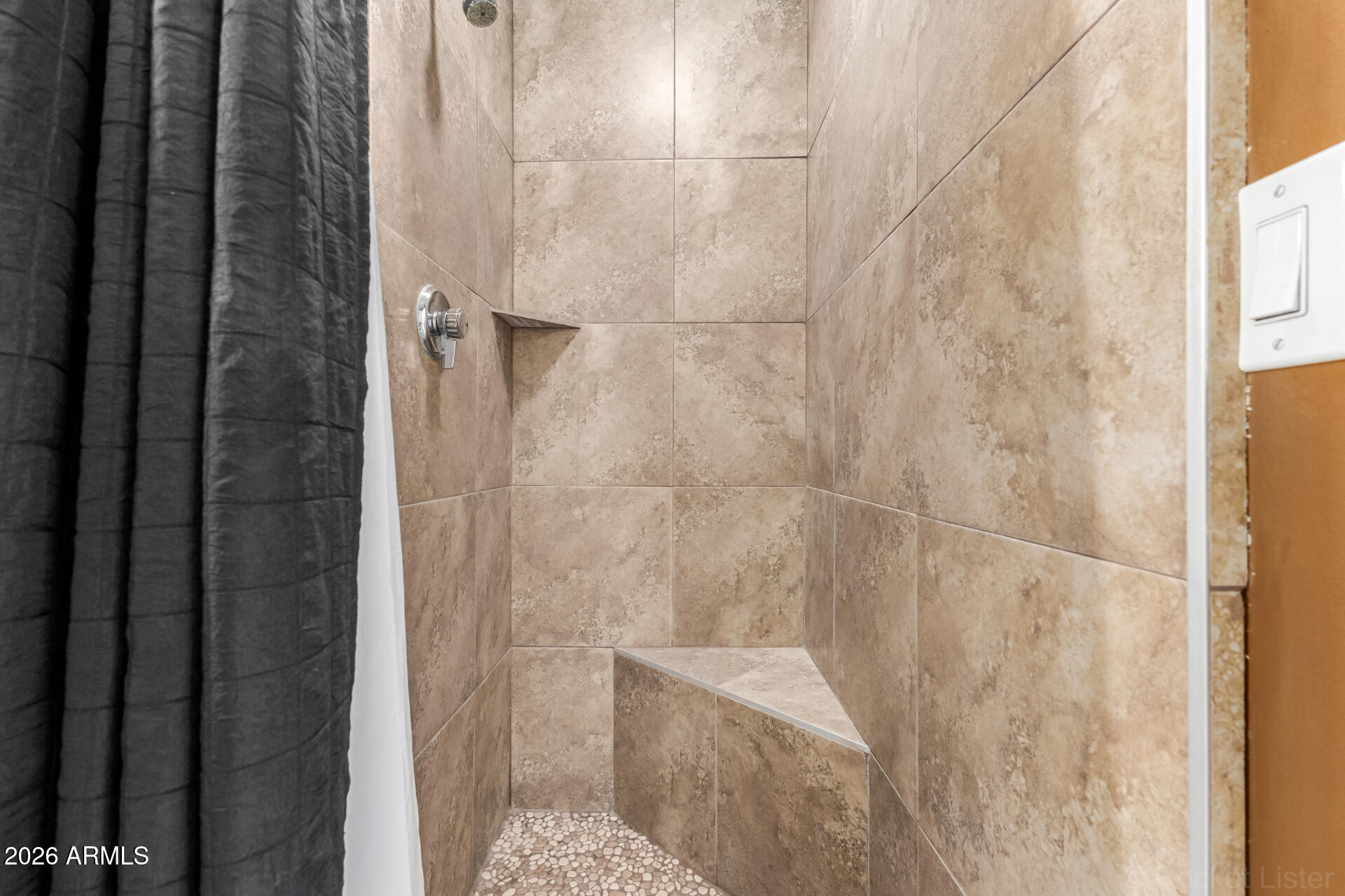 725 South Power Road, Unit 217 Mesa, AZ 85206 - Photo 20 of 29 a bathroom with a shower