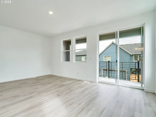 $583,990 | 3664 Southeast 86th Avenue, Hillsboro, OR 97123