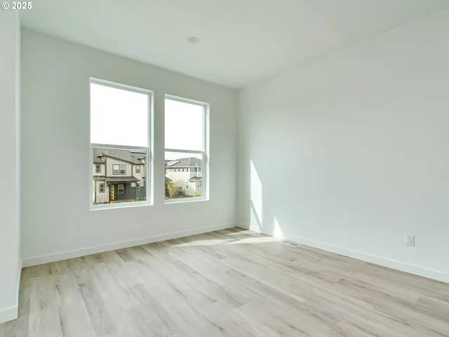 $583,990 | 3664 Southeast 86th Avenue, Hillsboro, OR 97123