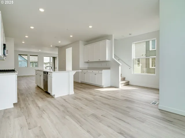 $583,990 | 3664 Southeast 86th Avenue, Hillsboro, OR 97123