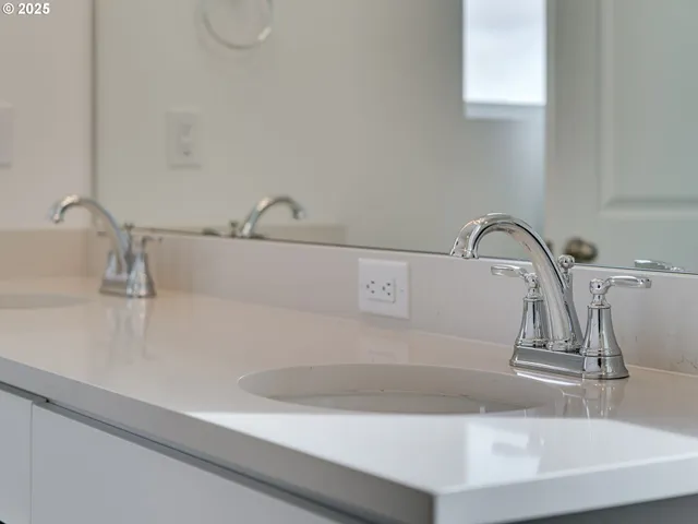 $583,990 | 3664 Southeast 86th Avenue, Hillsboro, OR 97123