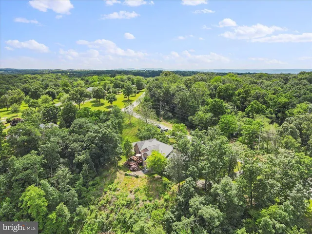 $679,900 | 934 Samerica Drive, Chambersburg, PA 17202