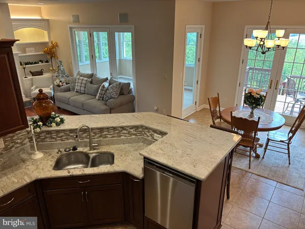 $679,900 | 934 Samerica Drive, Chambersburg, PA 17202