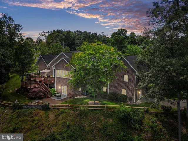 $679,900 | 934 Samerica Drive, Chambersburg, PA 17202