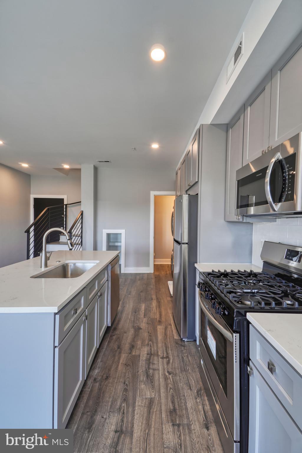 2013 Benning Road Northeast, Unit 8 Washington, DC 20002 - Photo 6 of 35 Kitchen