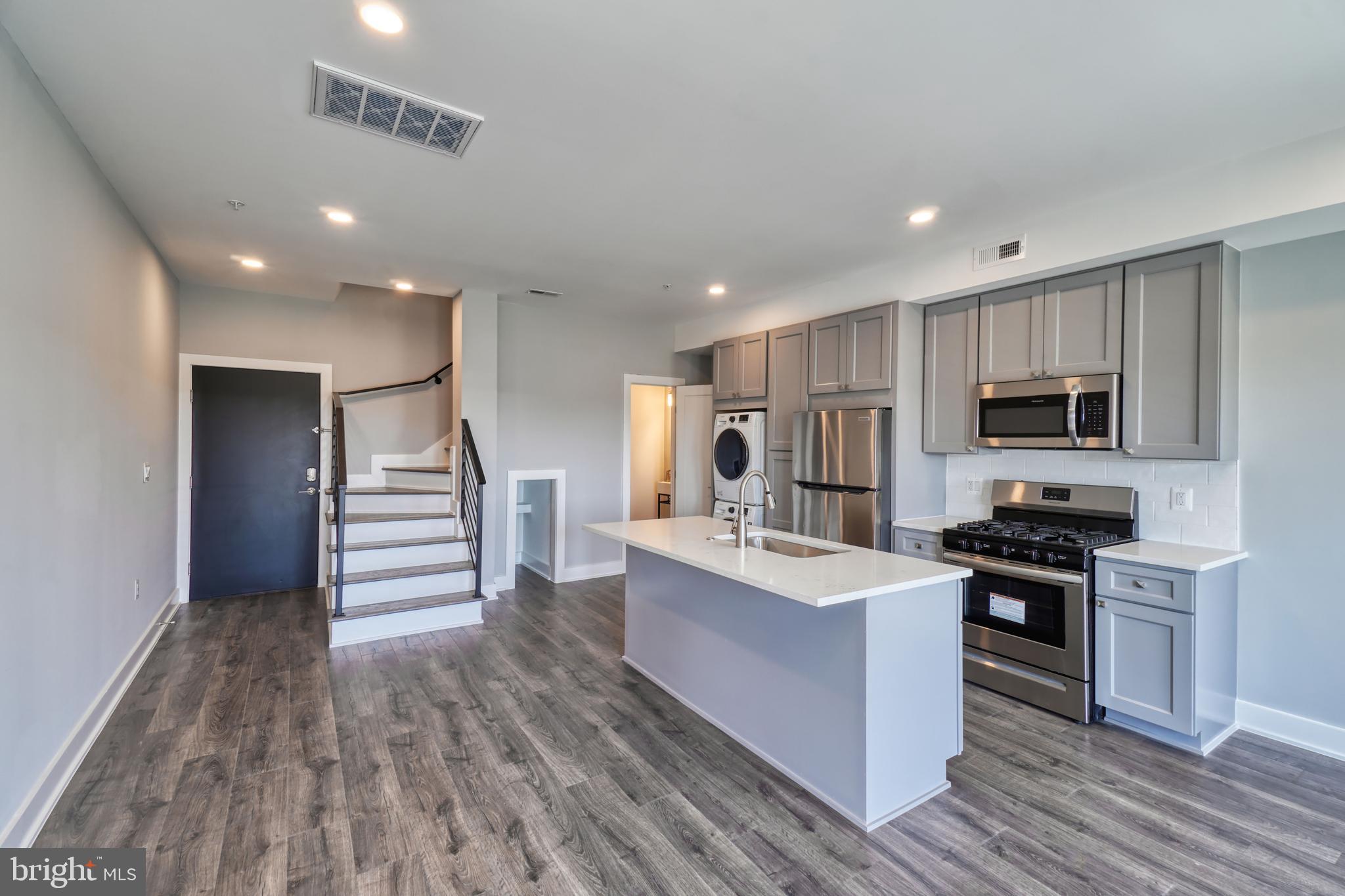 2013 Benning Road Northeast, Unit 8 Washington, DC 20002 - Photo 8 of 35 Kitchen