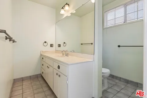 $1,275,000 | 4821 West 63rd Street, Los Angeles, CA 90056