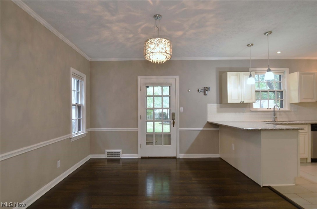 3661 Gridley Road Beachwood, OH 44122 - Photo 9 of 30