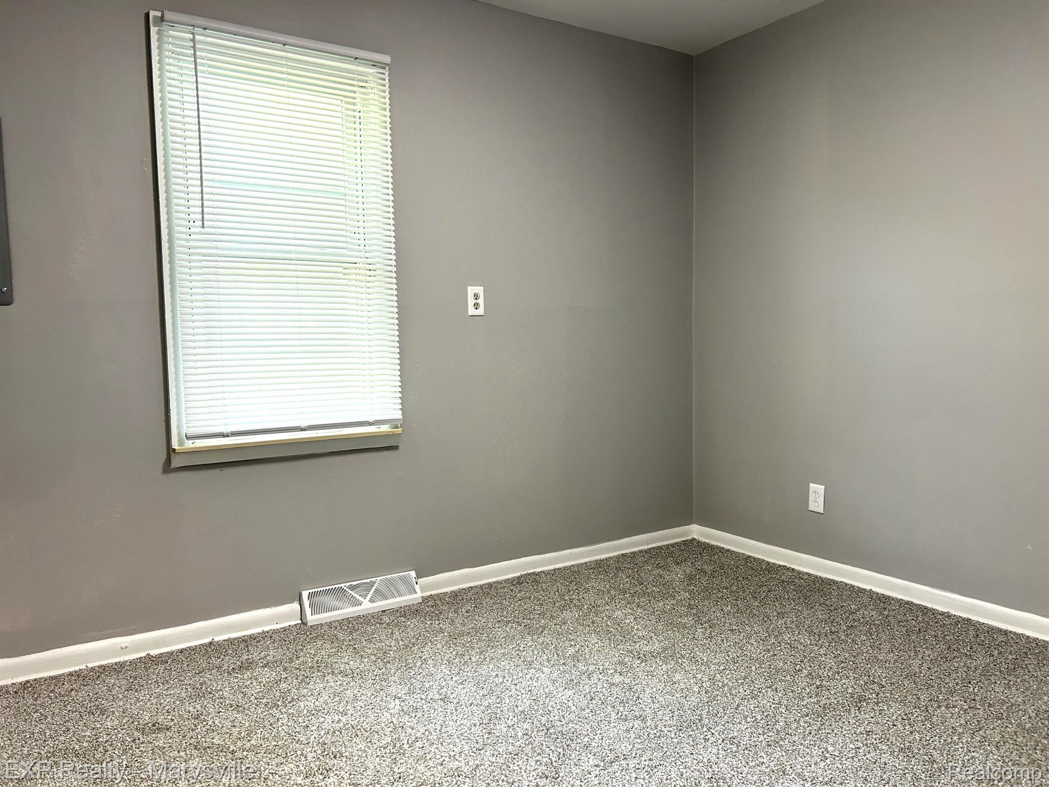 39225 Wade Road Romulus, MI 48174 - Photo 12 of 17 Gallery Image 12