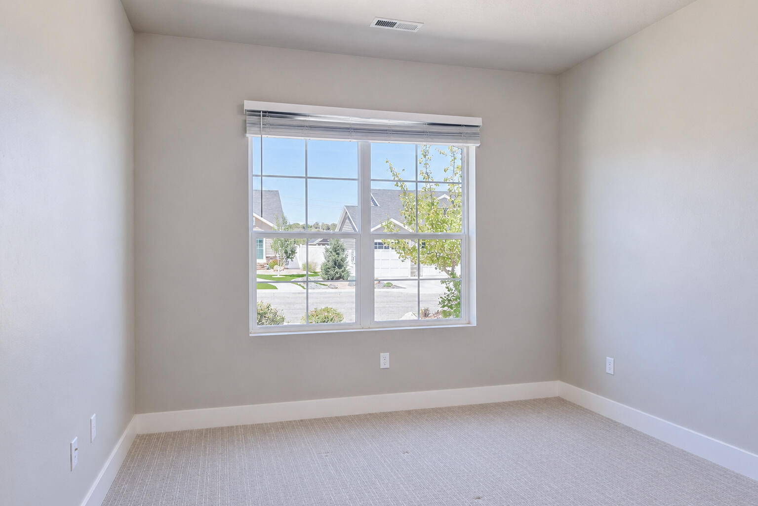 94 North Windsor Road Cedar City, UT 84720 - Photo 44 of 57 Bedroom 3