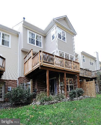 1269 Wild Hawthorn Way Reston, VA 20194 - Photo 16 of 25 Exterior (Rear)
