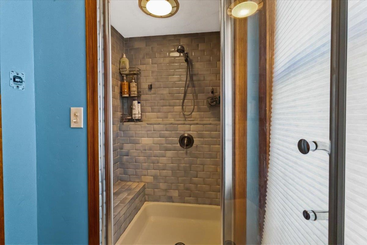 651 Summer Street Manchester, NH 03103 - Photo 21 of 46