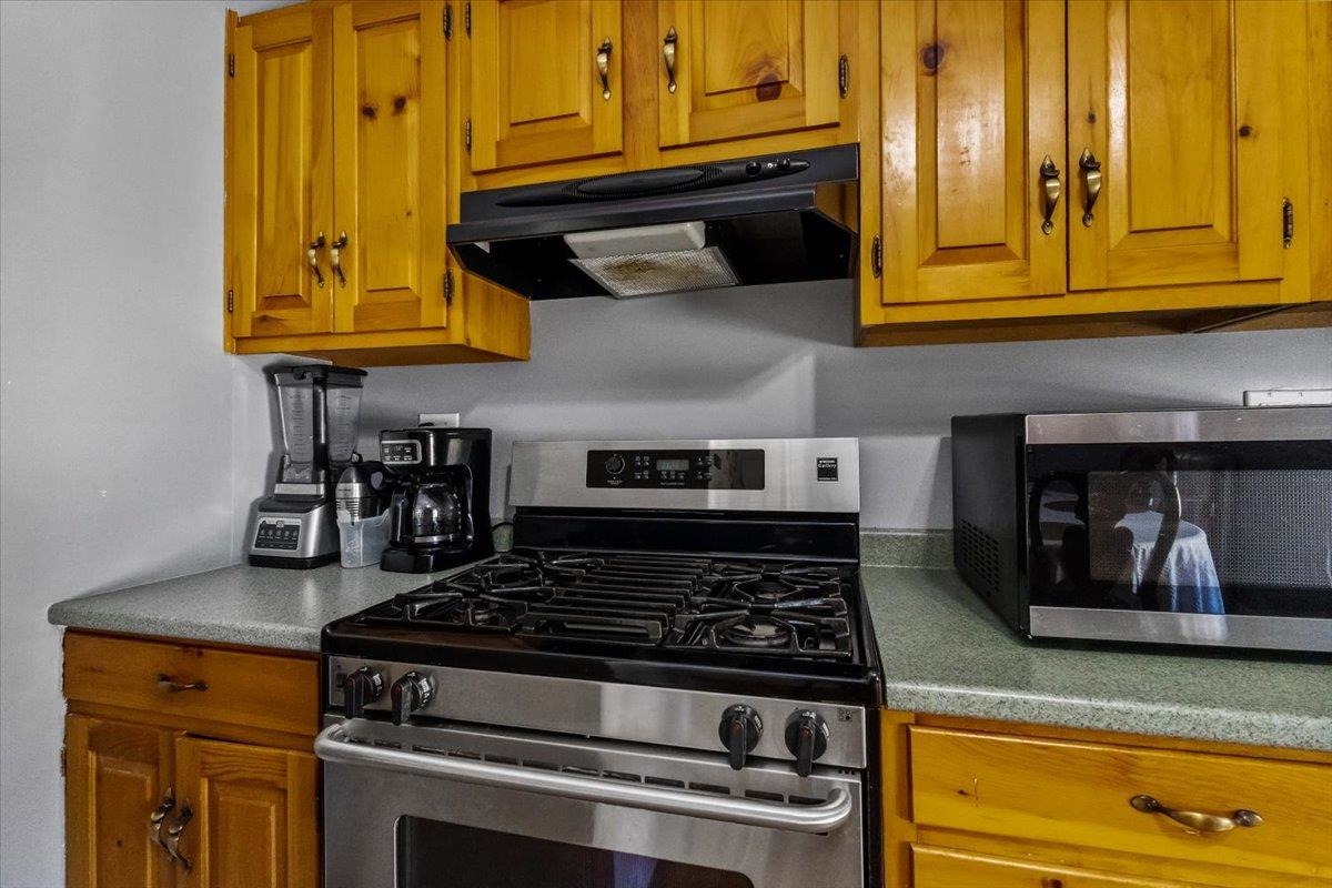 651 Summer Street Manchester, NH 03103 - Photo 31 of 46