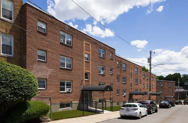 $2,100 | 12 Vinal Street, Unit 5, Boston, MA 02135