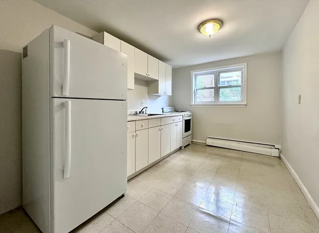$2,100 | 12 Vinal Street, Unit 5, Boston, MA 02135