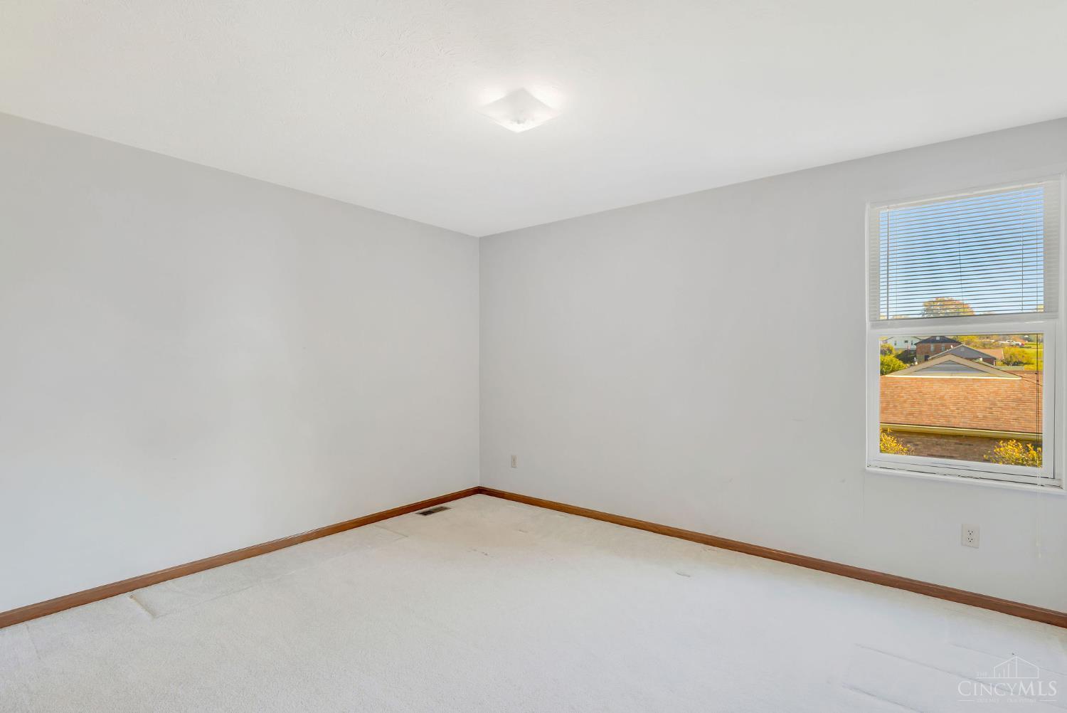 3646 Rackacres Drive Cincinnati, OH 45211 - Photo 25 of 41 Gallery Image 25