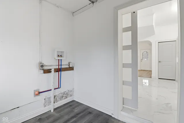 $164,900 | 800 South Macedonia Avenue, Muncie, IN 47302