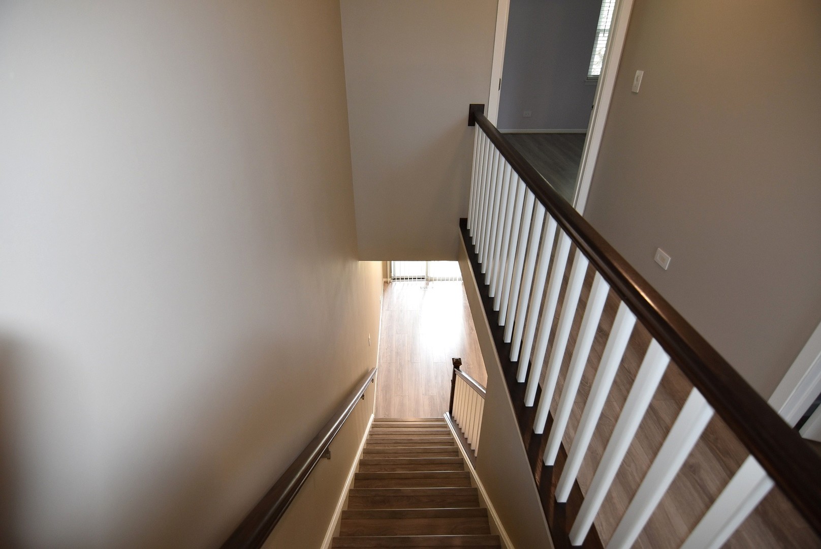 1285 Coldspring Road Carol Stream, IL 60188 - Photo 18 of 35 Gallery Image 18