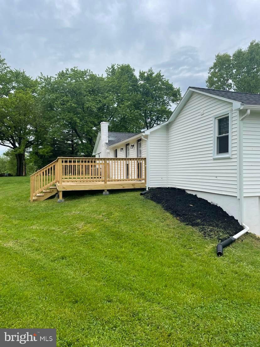 989 Laudermilch Road Palmyra, PA 17078 - Photo 12 of 18 View of deck