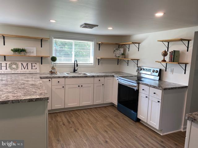989 Laudermilch Road Palmyra, PA 17078 - Photo 17 of 18 Kitchen