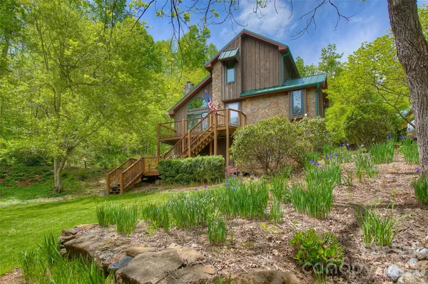 $725,000 | 262 Azalea Hills Lane, Spruce Pine, NC 28777