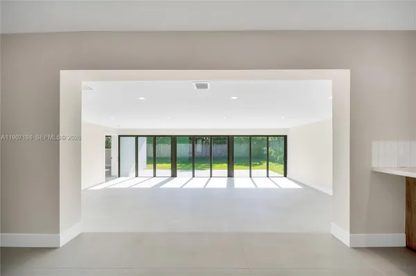 $14,200 | 910 West 47th Court, Miami Beach, FL 33140