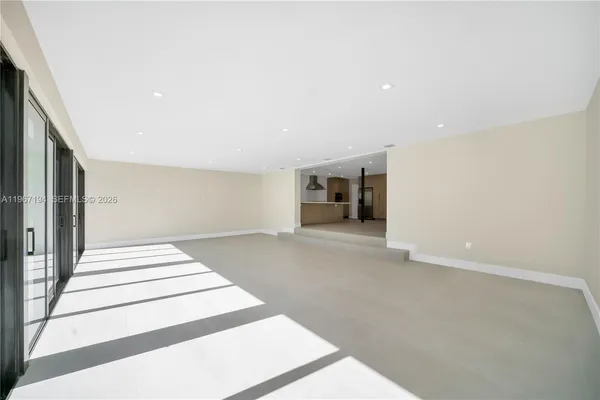 $14,200 | 910 West 47th Court, Miami Beach, FL 33140