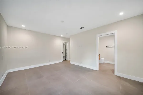 $14,200 | 910 West 47th Court, Miami Beach, FL 33140