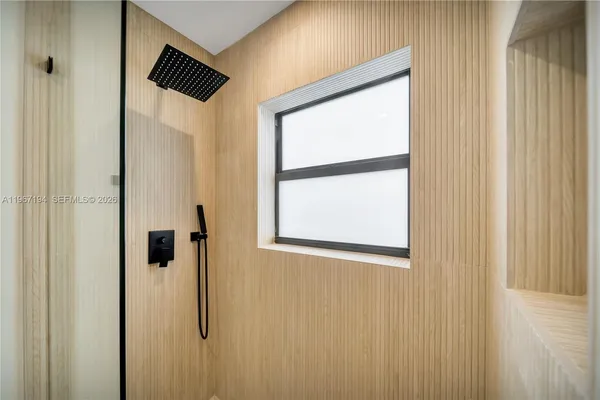 $14,200 | 910 West 47th Court, Miami Beach, FL 33140