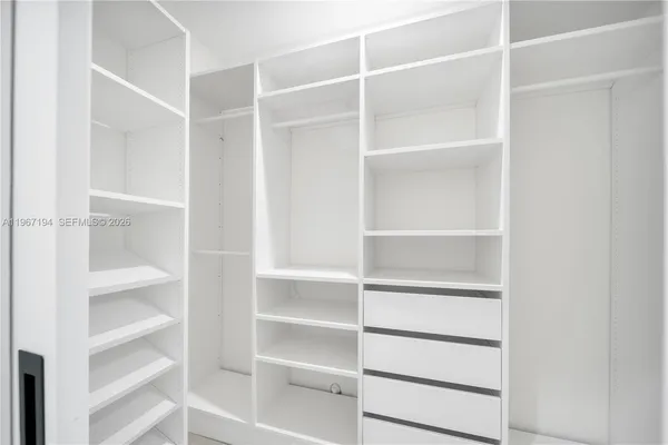 $14,200 | 910 West 47th Court, Miami Beach, FL 33140