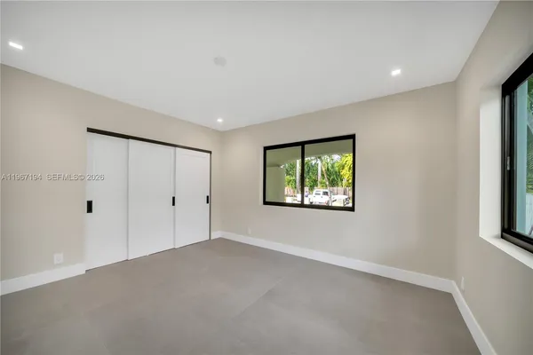 $14,200 | 910 West 47th Court, Miami Beach, FL 33140
