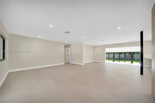 $14,200 | 910 West 47th Court, Miami Beach, FL 33140