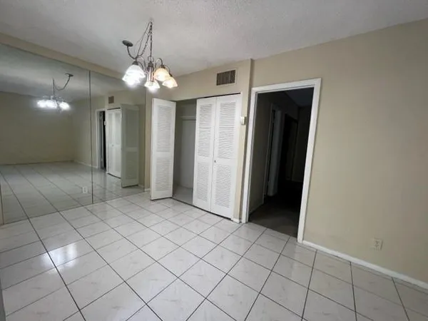 $1,400 | 1407 Northeast 56th Street, Unit 312, Fort Lauderdale, FL 33334