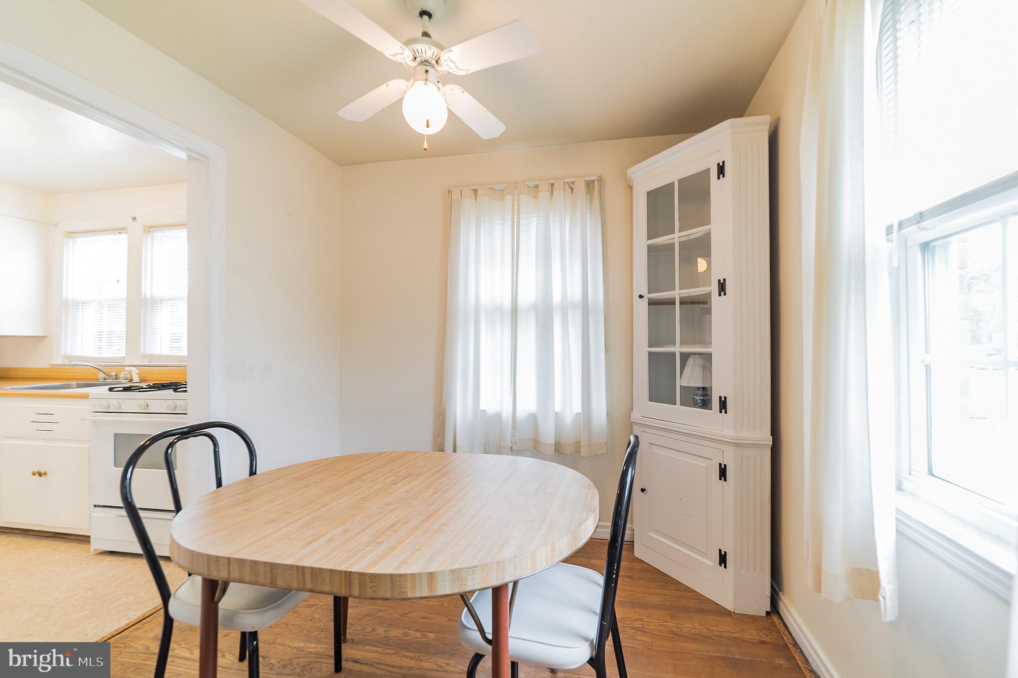 1728 Aberdeen Road Towson, MD 21286 - Photo 9 of 23