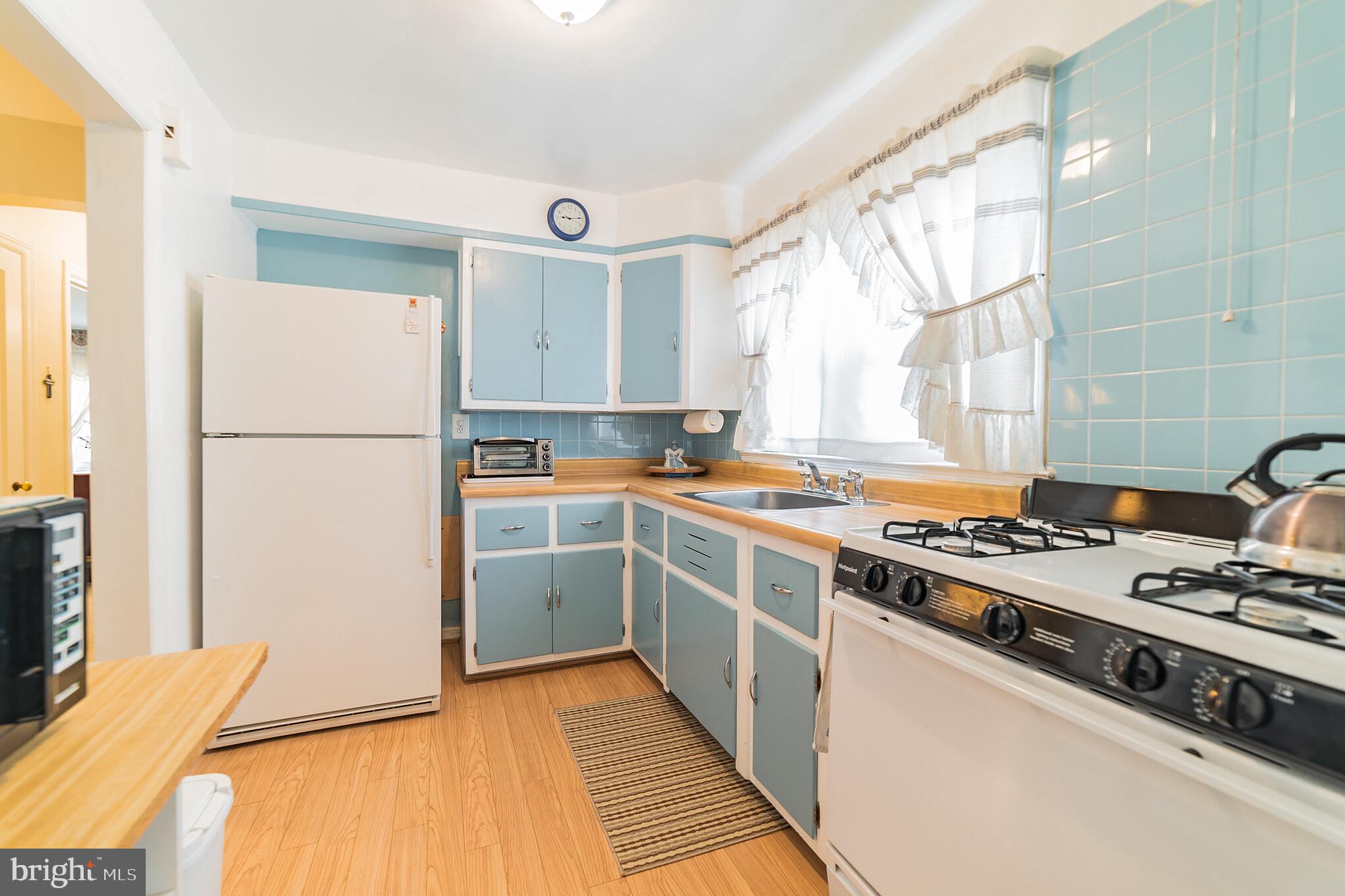 1728 Aberdeen Road Towson, MD 21286 - Photo 10 of 23