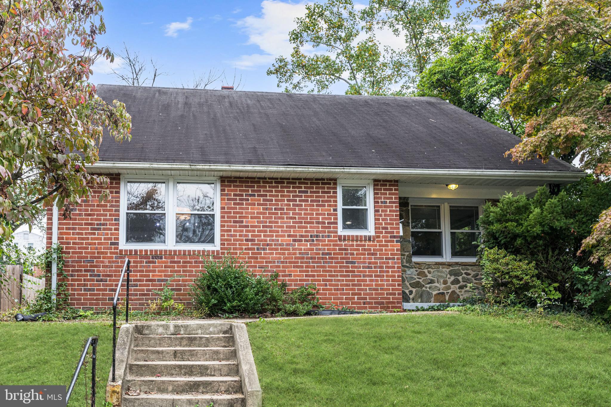 722 Nottingham Road Baltimore, MD 21229 - Photo 1 of 26 722 Nottingham Road