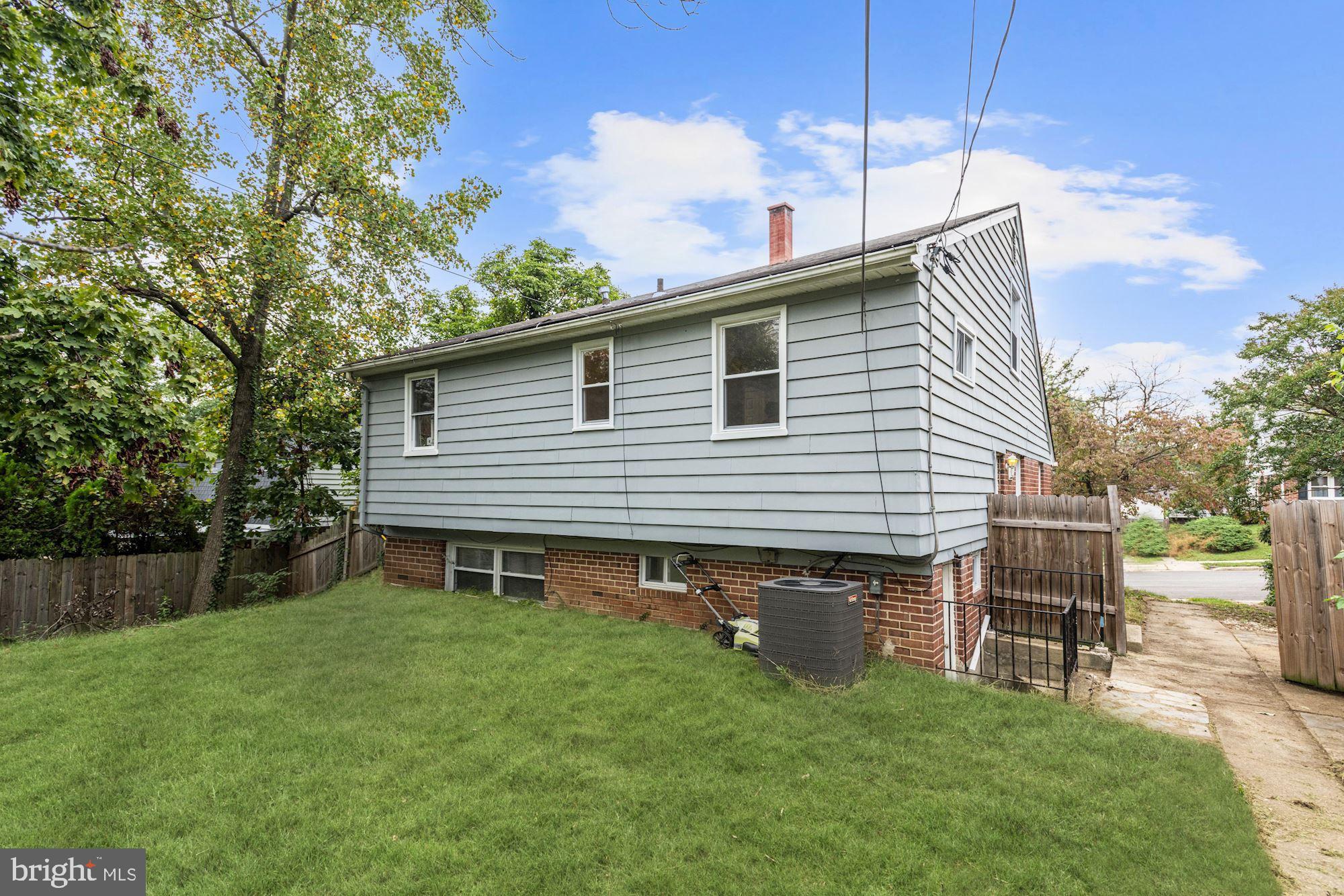 722 Nottingham Road Baltimore, MD 21229 - Photo 25 of 26 Rear Exterior