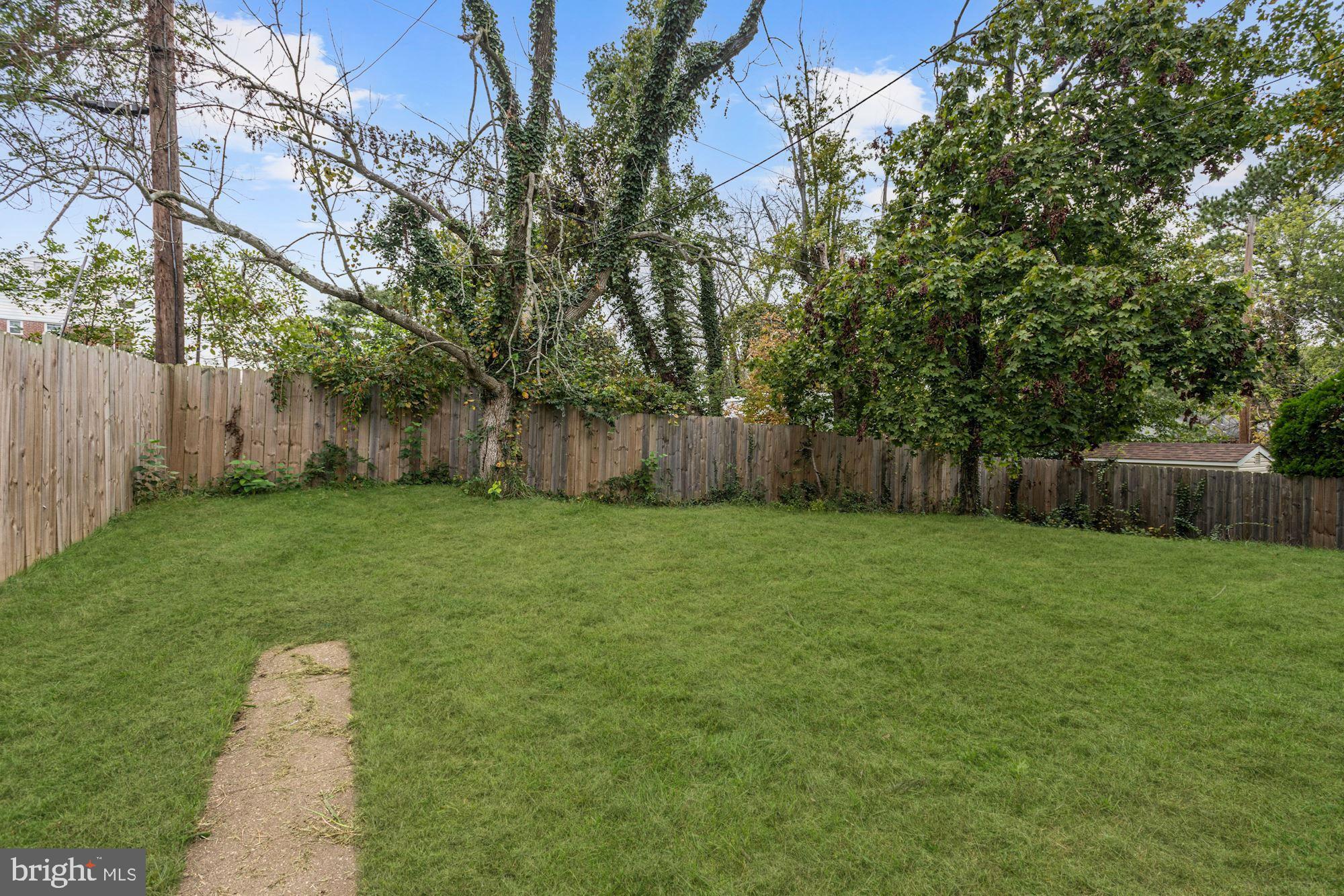 722 Nottingham Road Baltimore, MD 21229 - Photo 26 of 26 Rear Yard