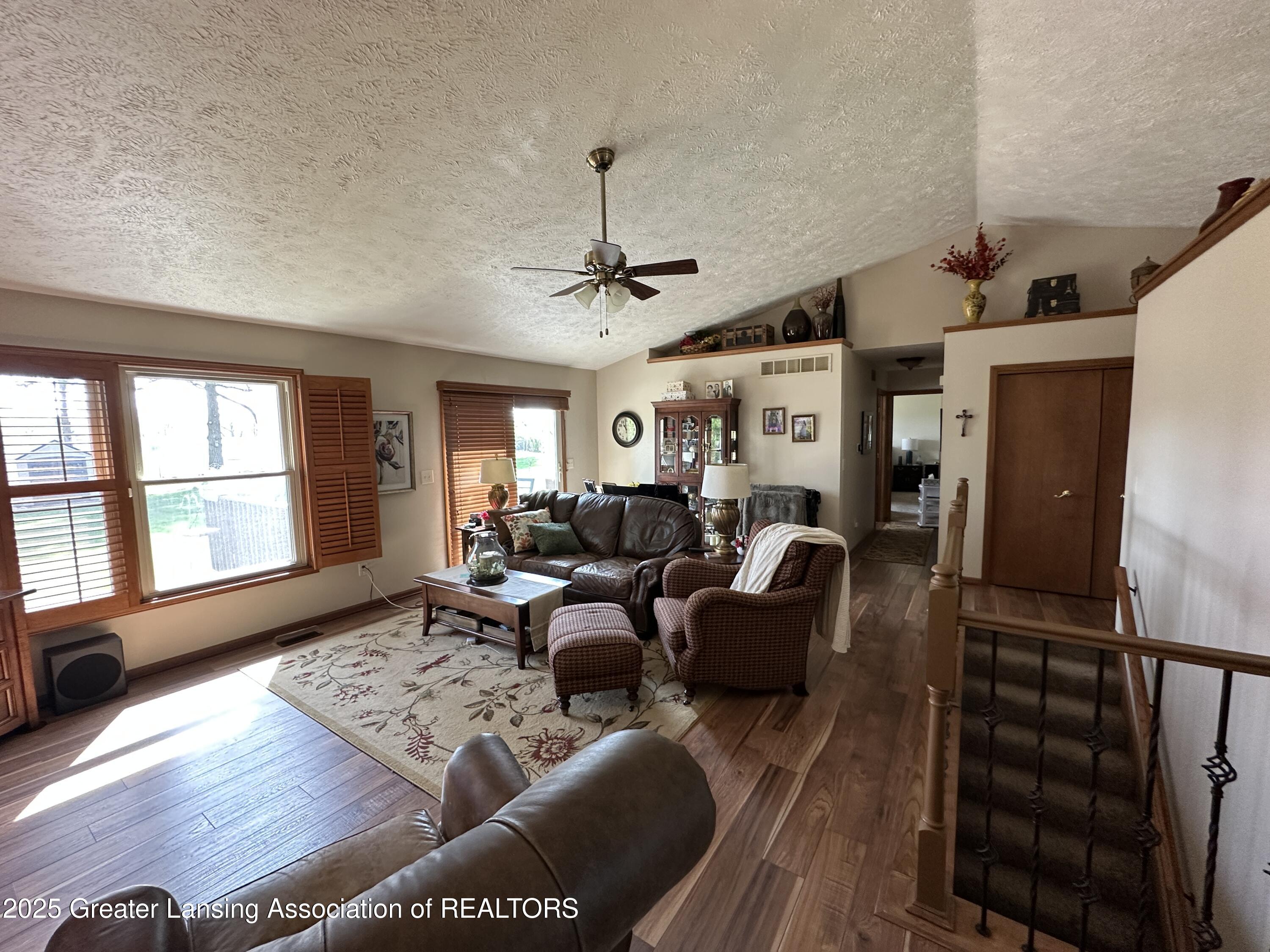 1032 Robins Road Lansing, MI 48917 - Photo 4 of 12 LR2