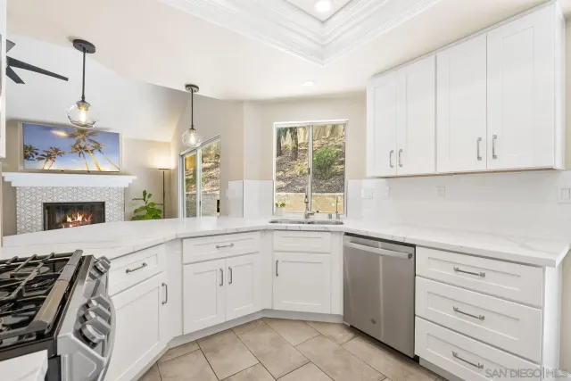 $989,000 | 11781 Caminito De Las Missiones, San Diego, CA 92128