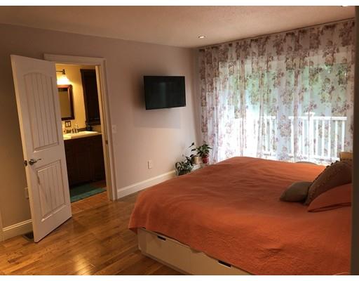11 North Hillside Road Deerfield, MA 01373 - Photo 8 of 18 Gallery Image 8