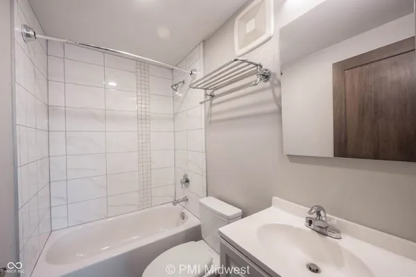 $849 | 1309 North Pennsylvania Street, Unit 219, Indianapolis, IN 46202